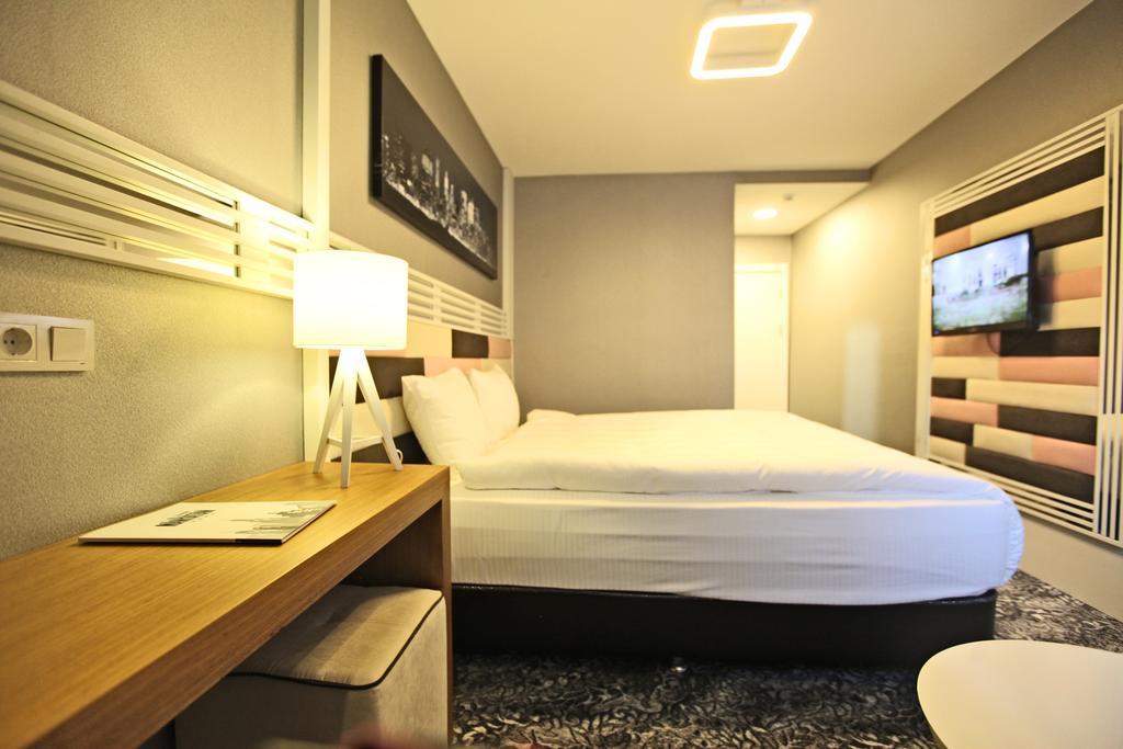 Manhattan Hotel Анкара Екстериор снимка