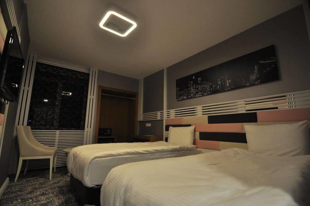 Manhattan Hotel Анкара Екстериор снимка
