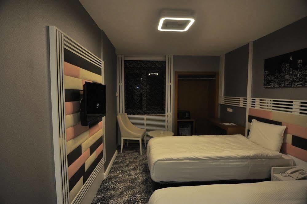 Manhattan Hotel Анкара Екстериор снимка